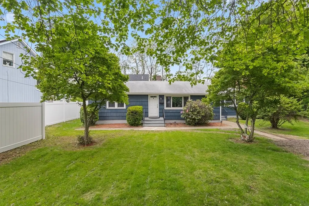 5 Phoenix St, Worcester, MA 01604 - #1