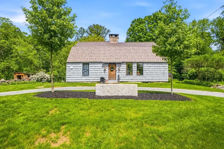 52 Elm St, Upton, MA 01568 - #1
