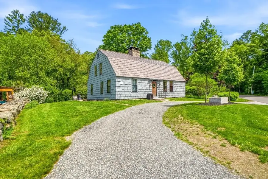 52 Elm St, Upton, MA 01568 - #2