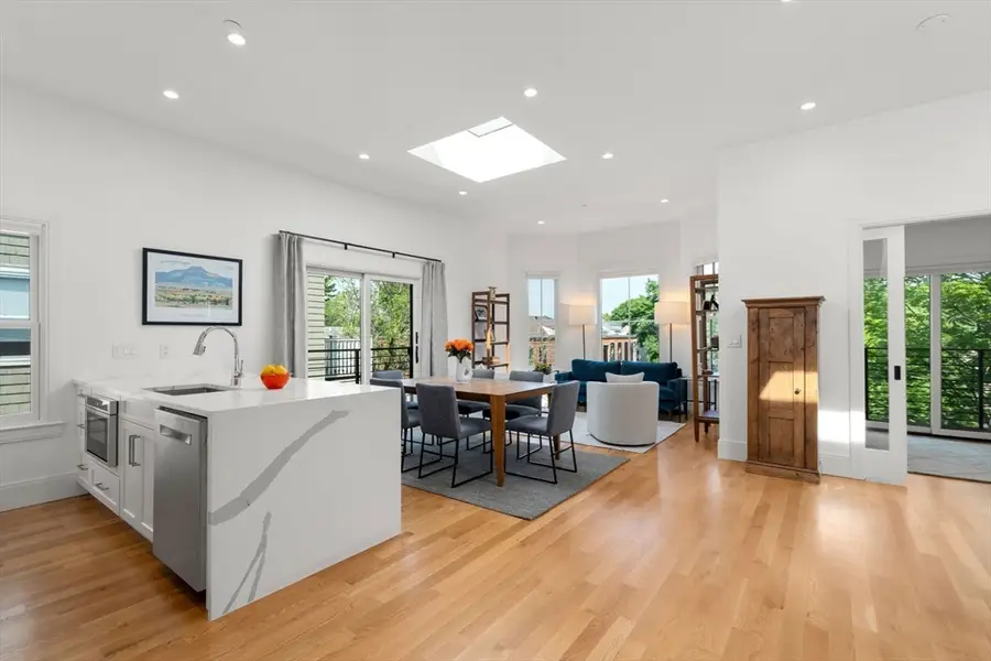 24 Camp St #3, Cambridge, MA 02140 - #2