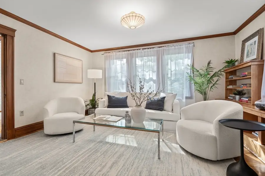 33 Ackers Ave #2, Brookline, MA 02445 - #2