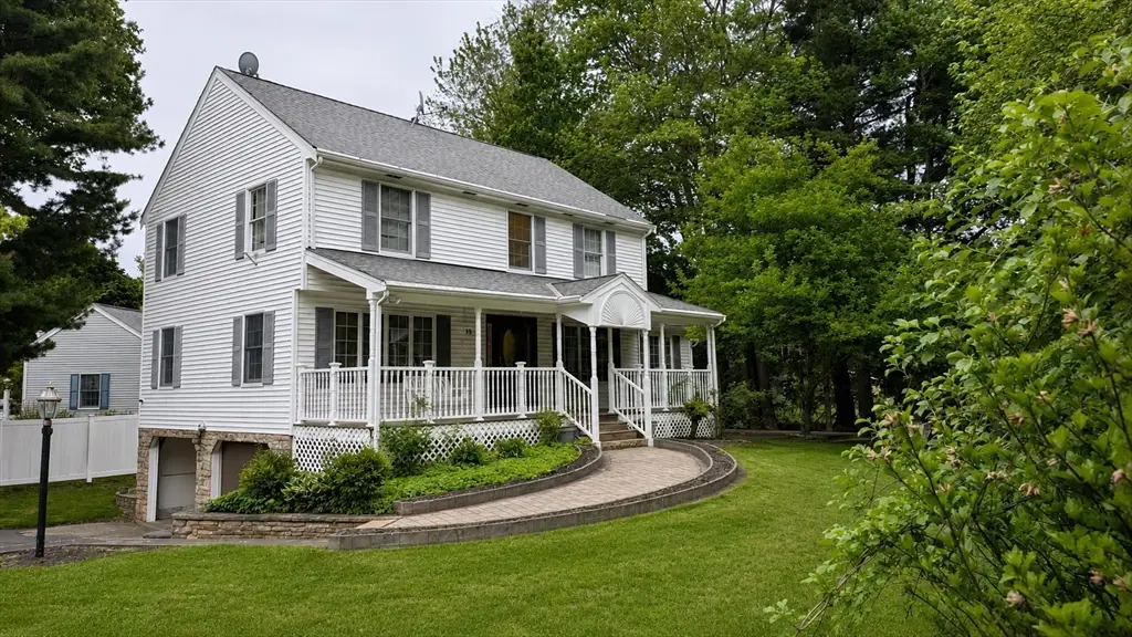 19 Hideaway Ln, Methuen, MA 01844 - #1