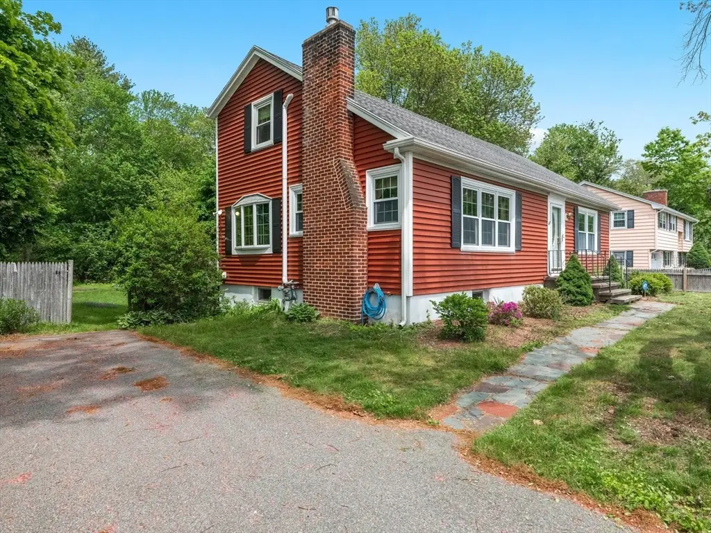 39 School House Ln, Billerica, MA 01821 - #1
