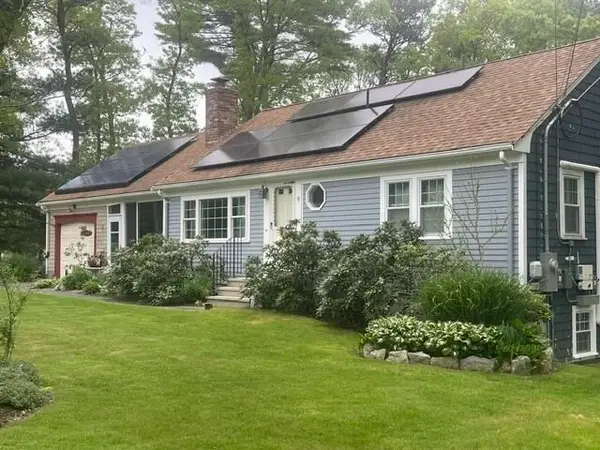 8 Brigantine Ave, Barnstable, MA 02655