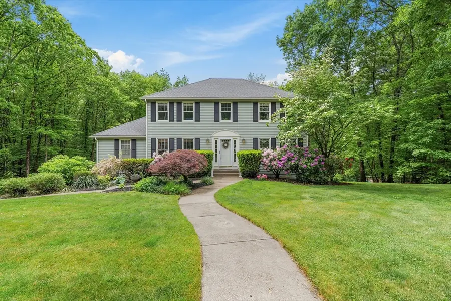 11 Peters Ln, Franklin, MA 02038 - #2