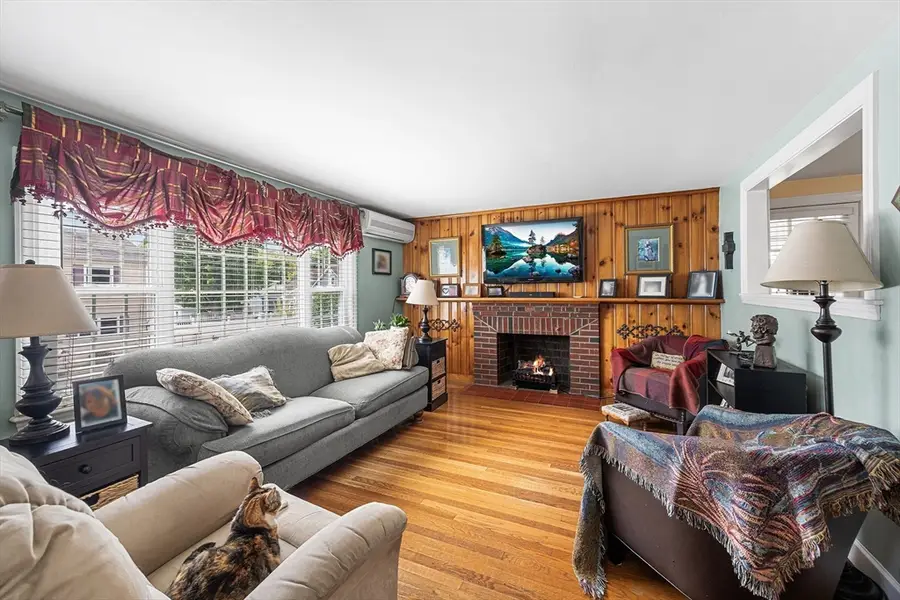 9 Hart Street, Wakefield, MA 01880 - #3