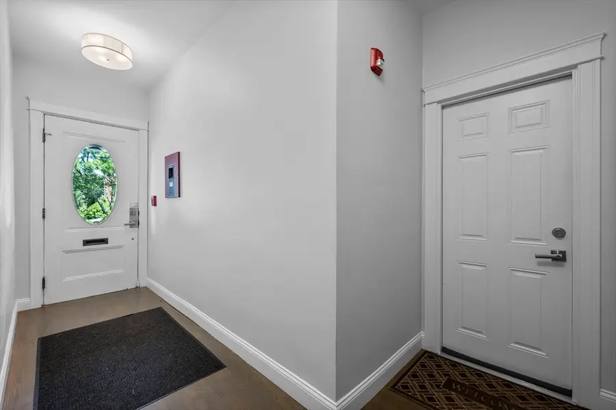 21 Whitney Ave #1L, Beverly, MA 01905 - #3