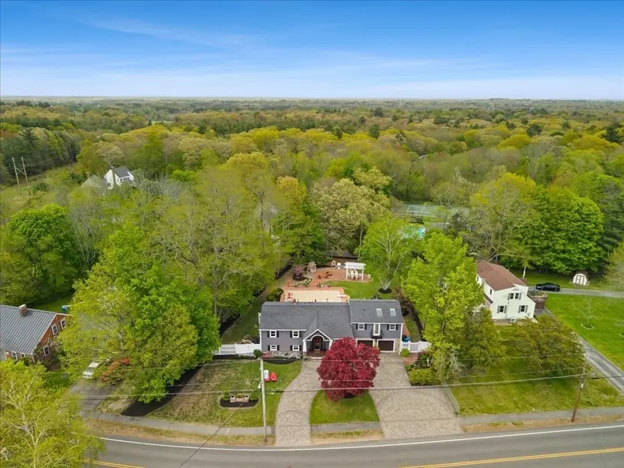 341 High St, Whitman, MA 02382 - #3