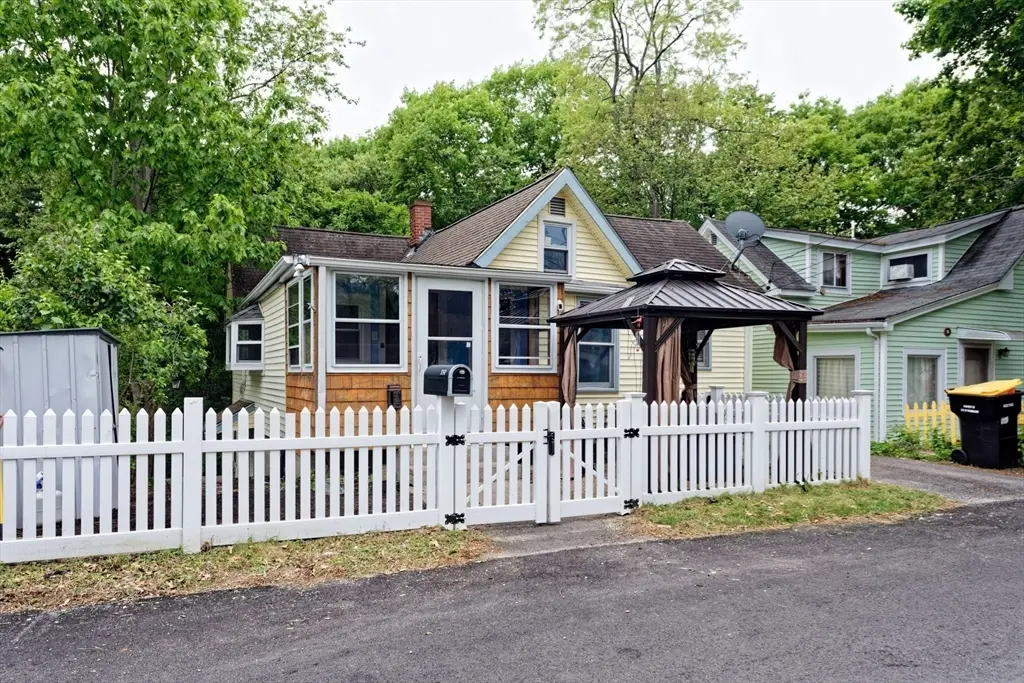 330 Mount Wayte Ave, Framingham, MA 01702 - #1