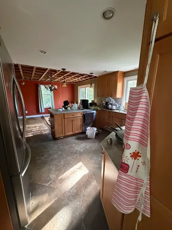 83 Seaver St, Wellesley, MA 02481 - #2