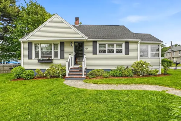 2 Walker Ave, Milford, MA 01757