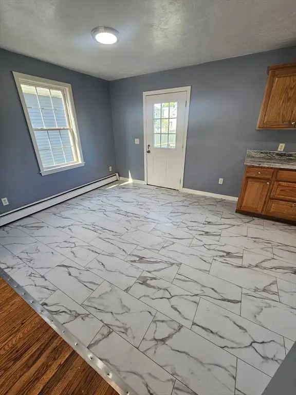40 Merrick St #A, Worcester, MA 01609 - #3