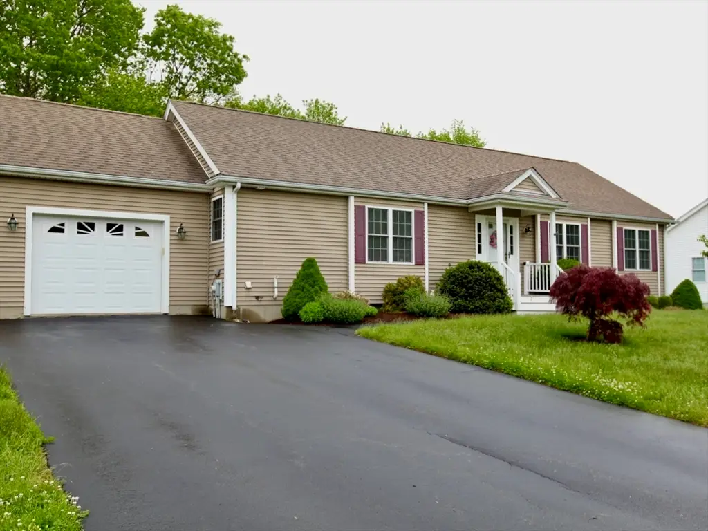 7 Rodeo Dr, East Bridgewater, MA 02333 - #1