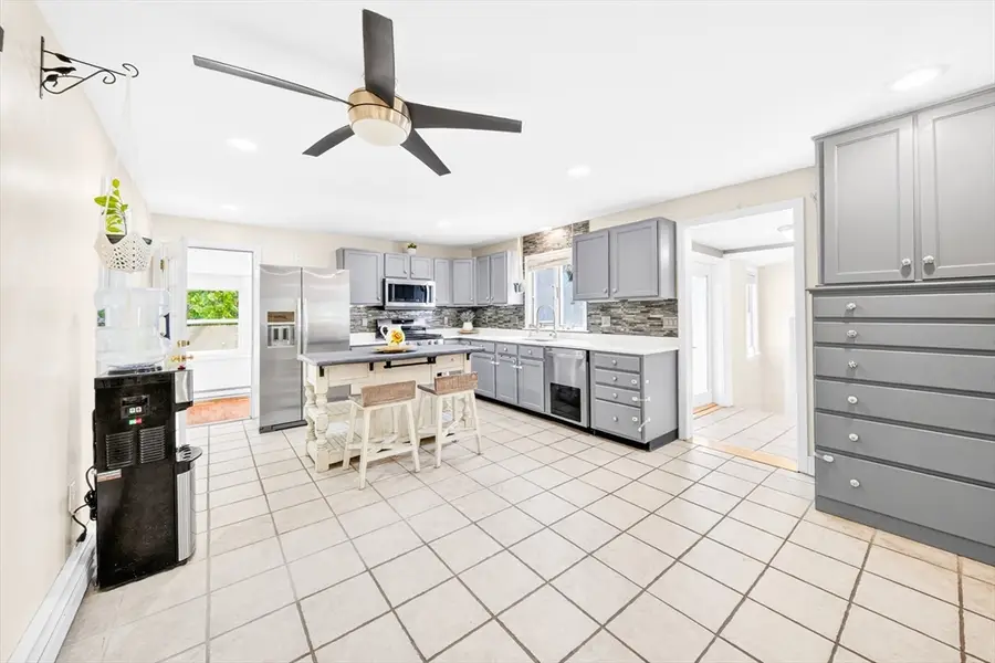 84 Fowler Rd, Lowell, MA 01854 - #2