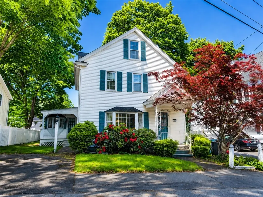 36 Plummer Ave, Lowell, MA 01852 - #1
