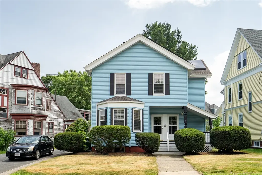 548 High St, Medford, MA 02155 - #1