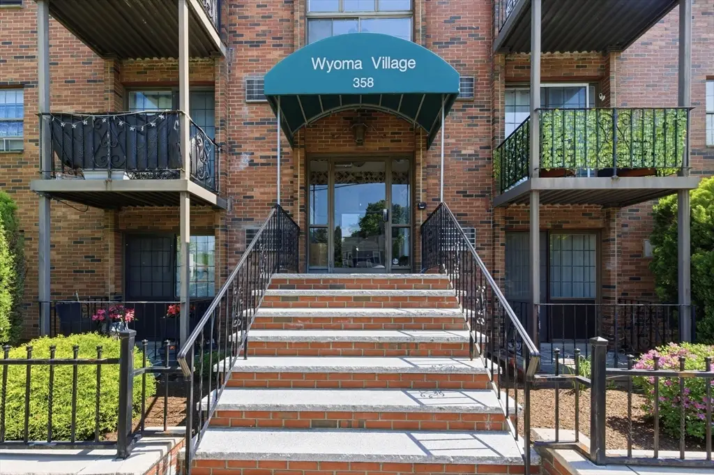 358 Broadway #18, Lynn, MA 01904 - #1