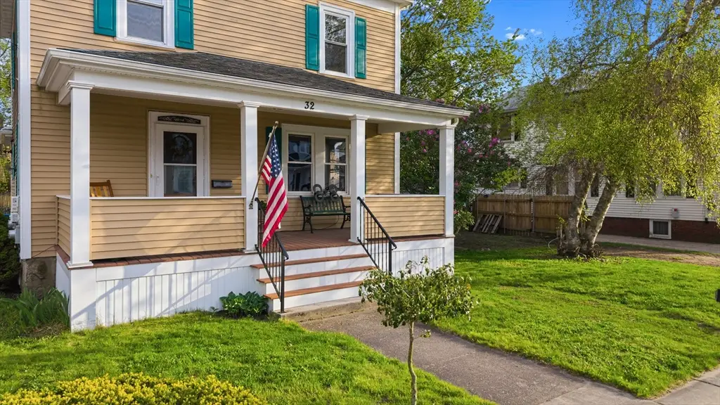 32 Milton St, New Bedford, MA 02740 - #1