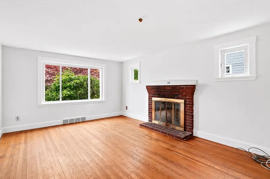 84 Madison St, Weymouth, MA 02189 - #3