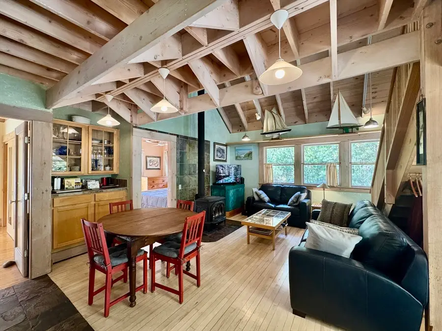 299 Daggett Ave #A, Tisbury, MA 02568 - #3