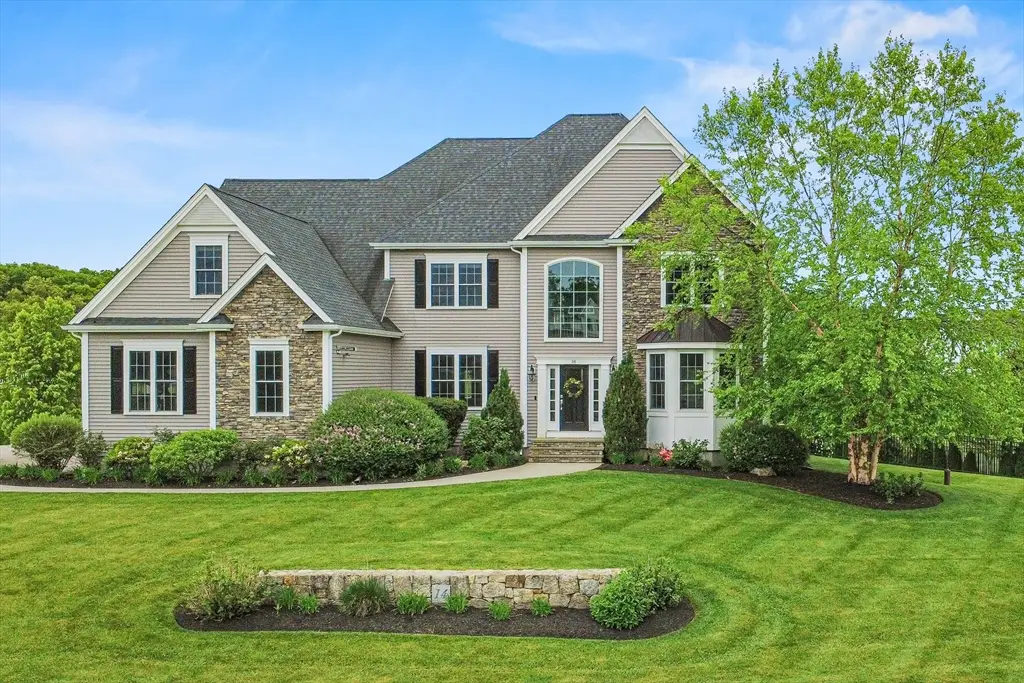 14 Amber Dr, Wrentham, MA 02093 - #1