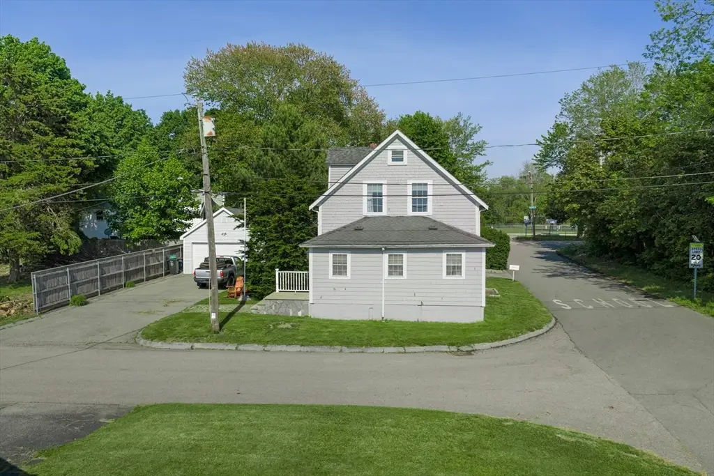 32 Mohill Ave, Swansea, MA 02777 - #1