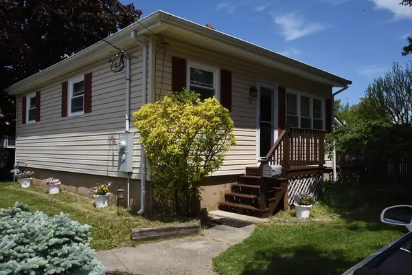 78 Munsey Ave, Swansea, MA 02777