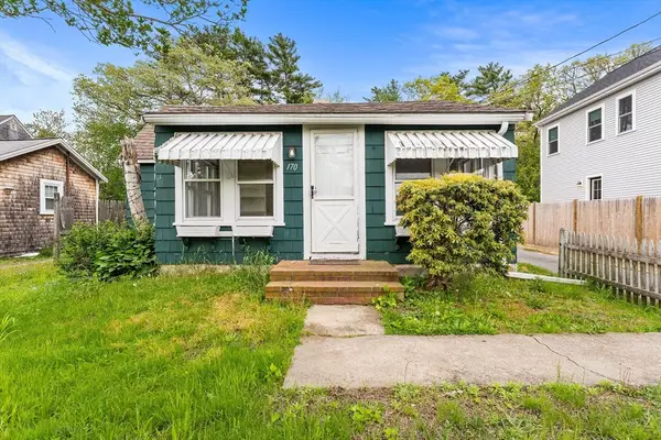170 Wareham Rd, Marion, MA 02738