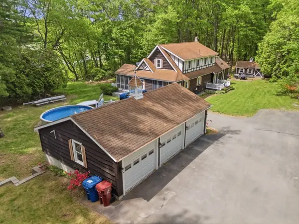 43 Flint Road, Tyngsborough, MA 01879