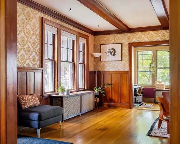 18 Southbourne Rd, Boston, MA 02130