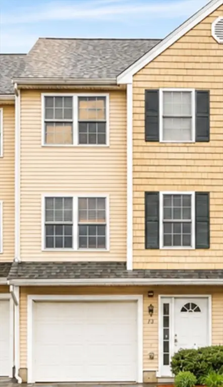 417 Hildreth St. #12, Lowell, MA 01850 - #3