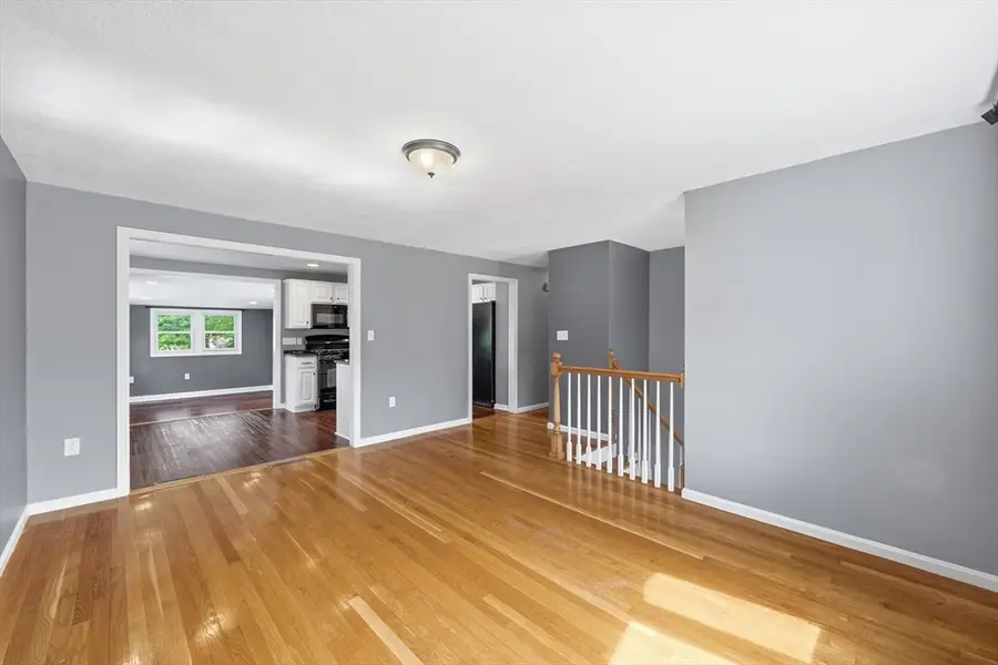 6 Valerie Ave, Billerica, MA 01821 - #3