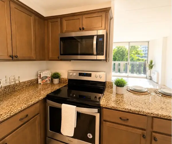 200 Swanton St #303, Winchester, MA 01890