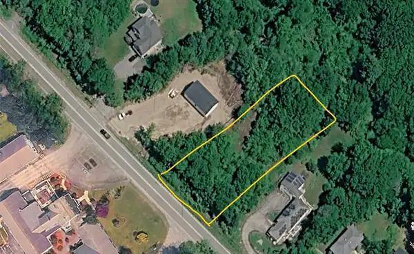 188 Southbridge Rd, Dudley, MA 01571