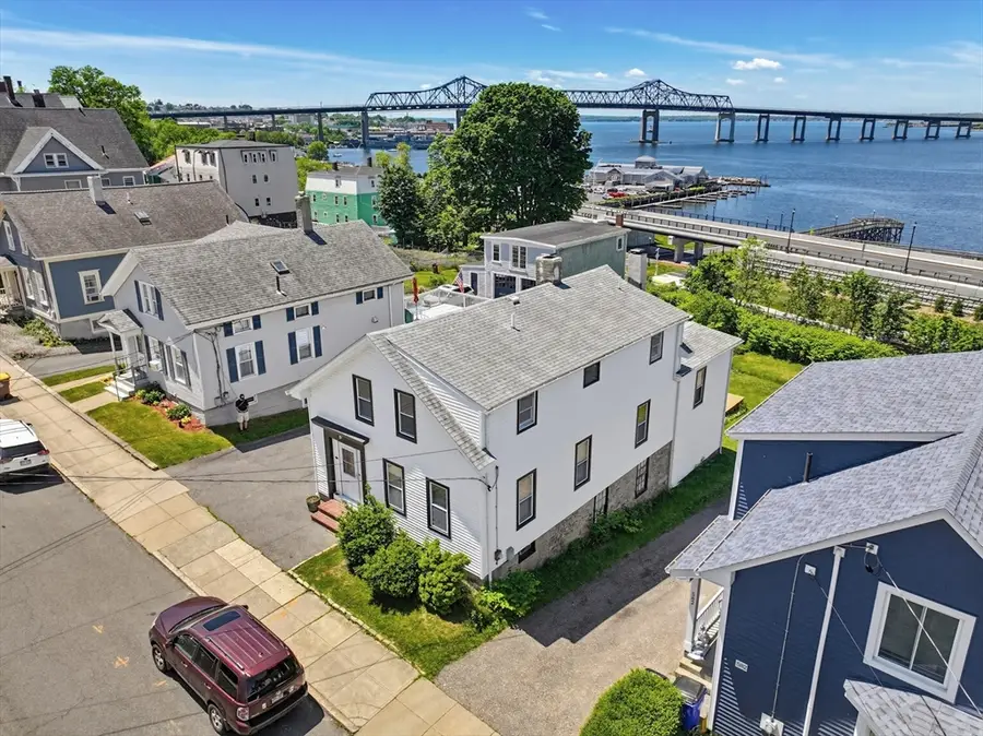 574 Durfee St, Fall River, MA 02720 - #3