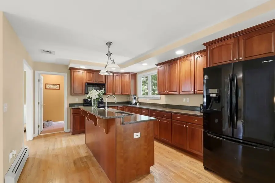 2 Thomas Circle, North Attleboro, MA 02760 - #3