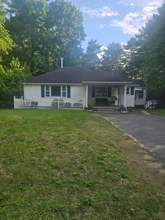 25 Flynt St, Palmer, MA 01069 - #1