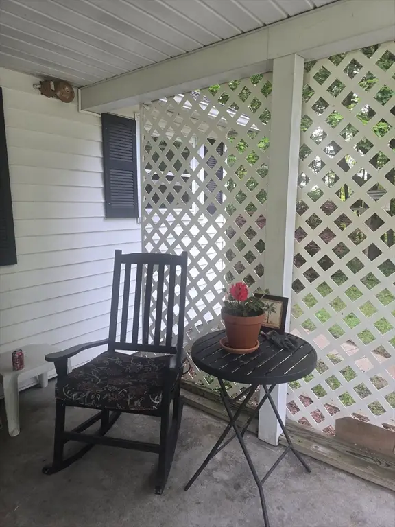 25 Flynt St, Palmer, MA 01069 - #3