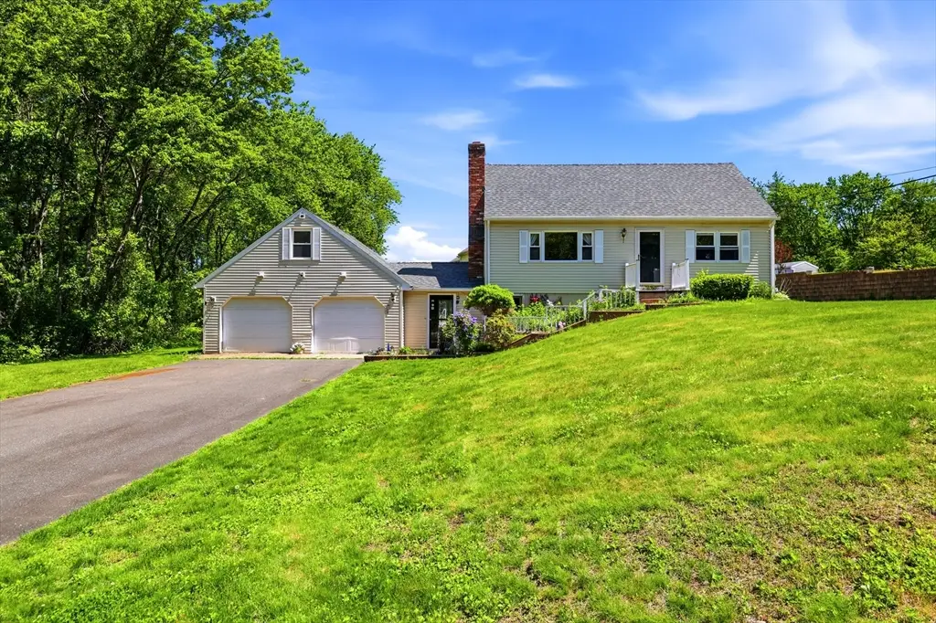 35 Lake Drive, Wilbraham, MA 01095 - #1