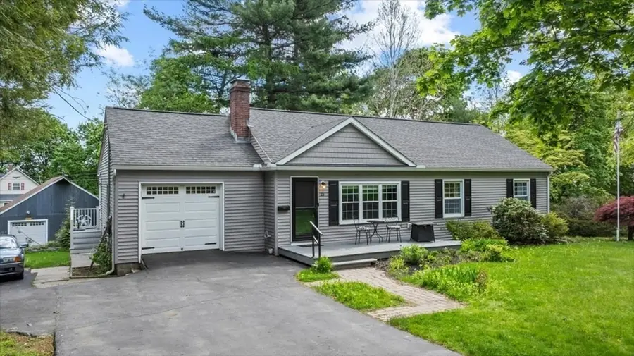 23 Ward St, Auburn, MA 01501 - #2