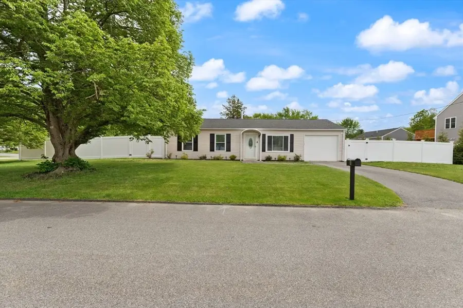 8 Viking Drive, Whitman, MA 02382 - #3
