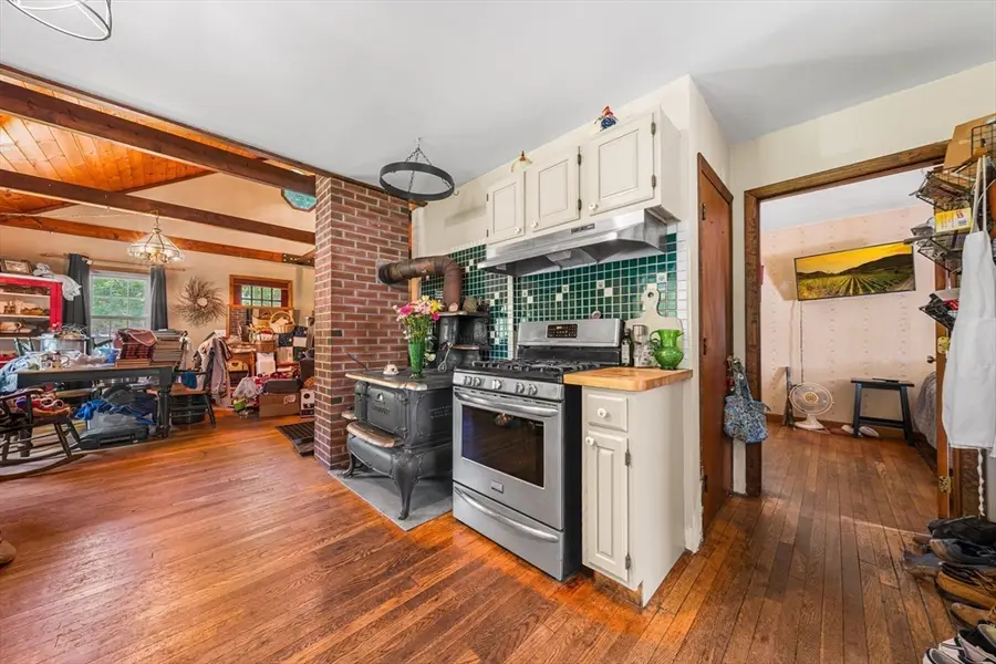 109 Cocasset St, Foxboro, MA 02035 - #2