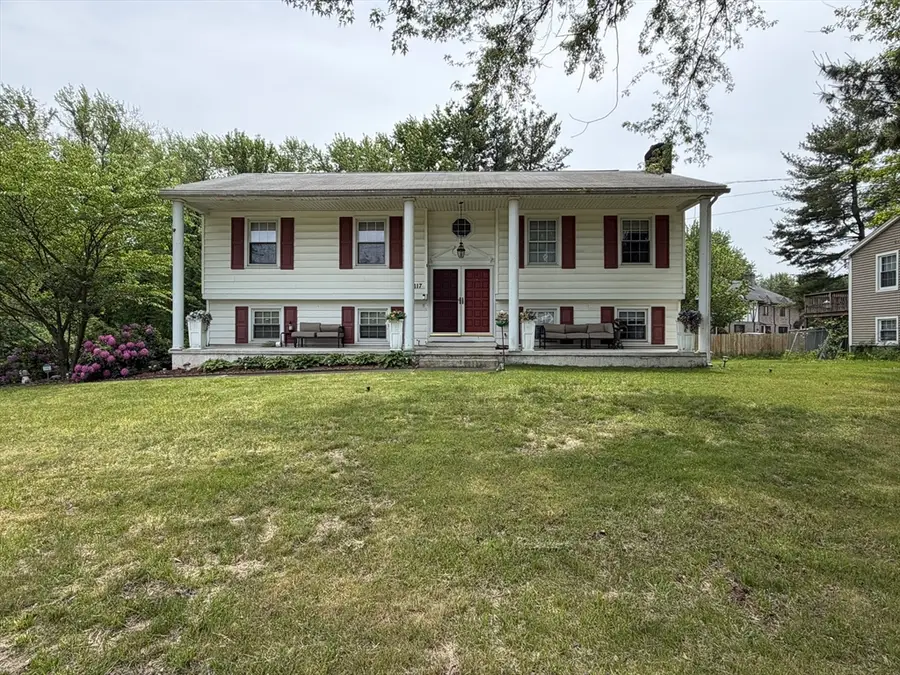 117 Silver St, Agawam, MA 01001 - #2