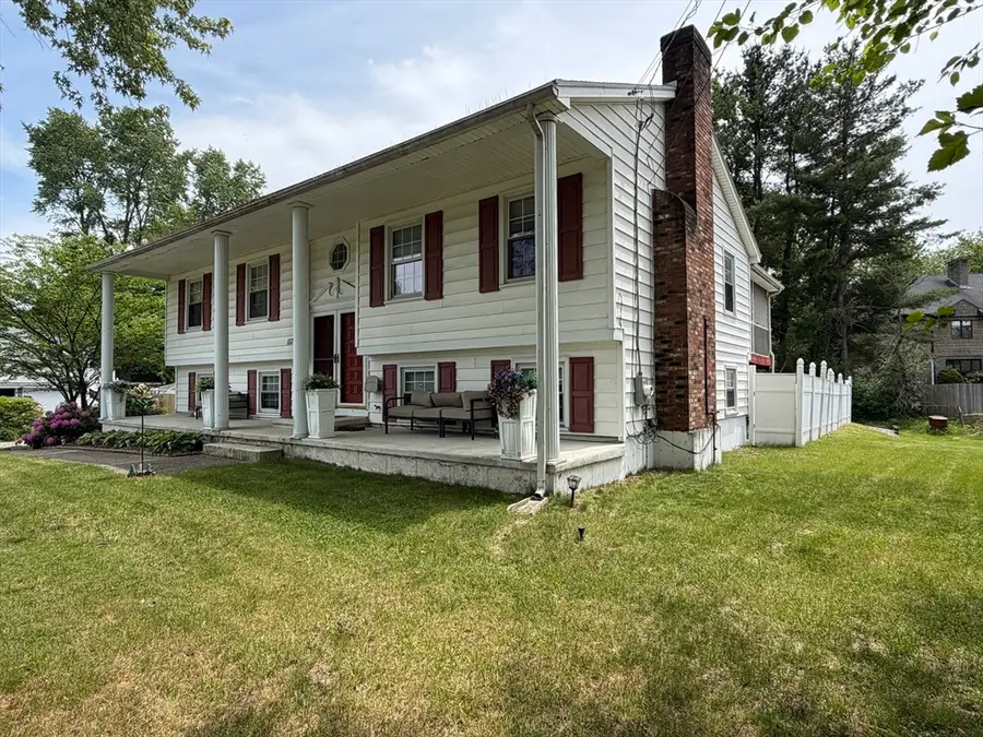 117 Silver St, Agawam, MA 01001 - #3