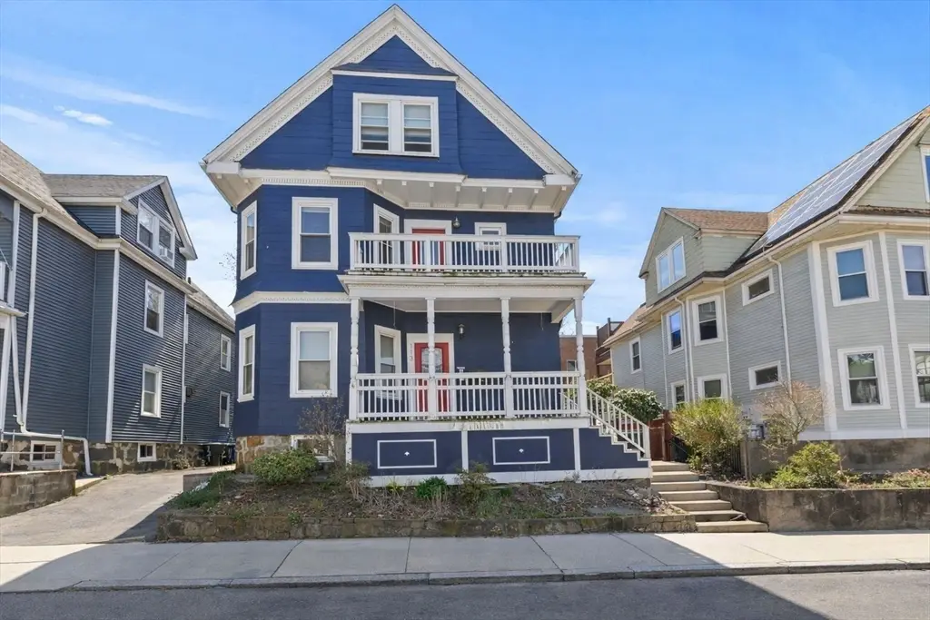 113 Lonsdale St #2, Boston, MA 02124 - #1
