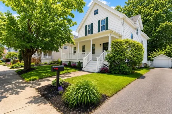 20 Hodges St, Attleboro, MA 02703
