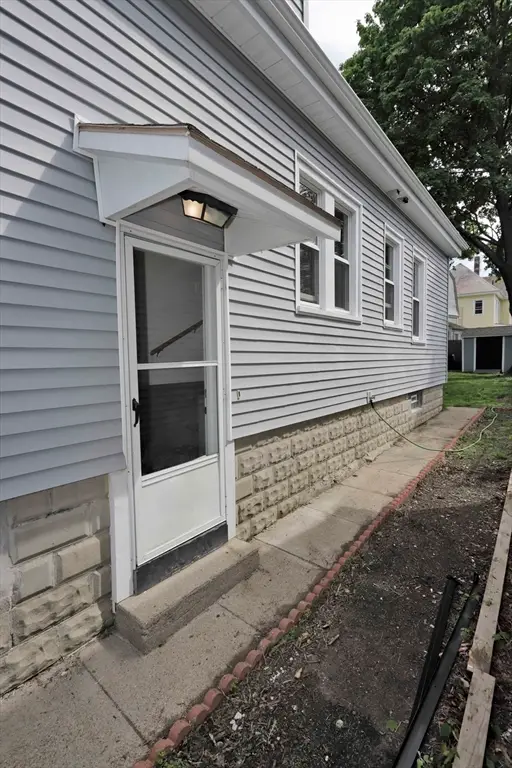 460 Chancery St, New Bedford, MA 02740 - #3