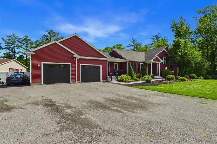 135 County St, Lakeville, MA 02347 - #2