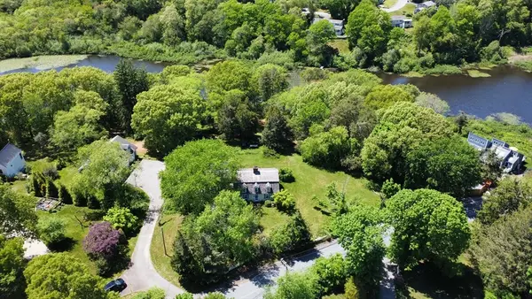 47 Clifford Rd, Plymouth, MA 02360