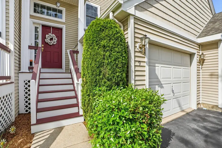 9 Robert Cir #9, North Grafton, MA 01536 - #3